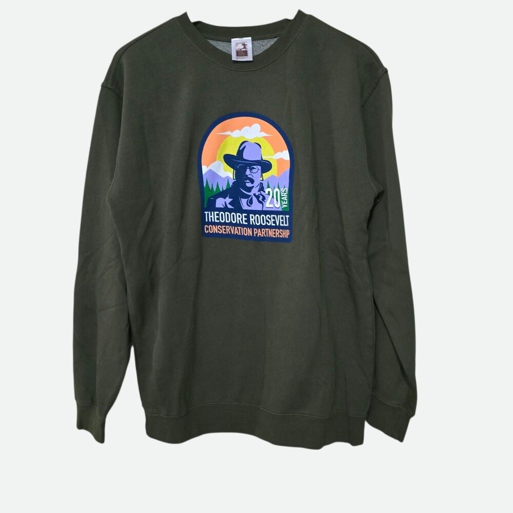 Theodore Roosevelt Conservation Partnership Mens M Green Graphic Fleece Crew